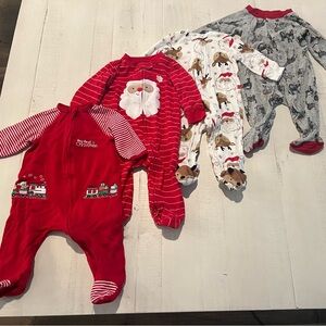 Set of 4 Christmas onesies- 6 months